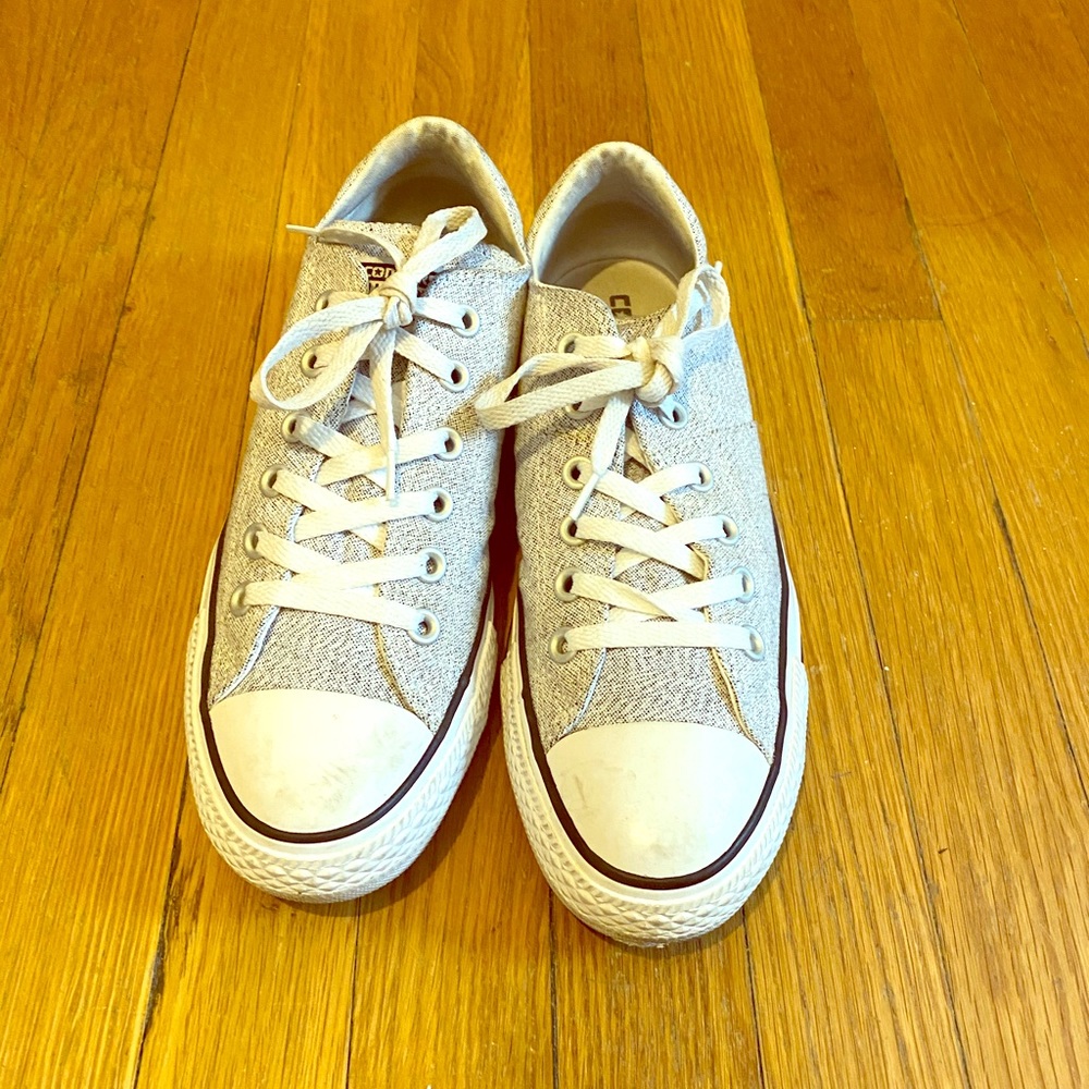 CT Madison OX Converse Women’s Size 9